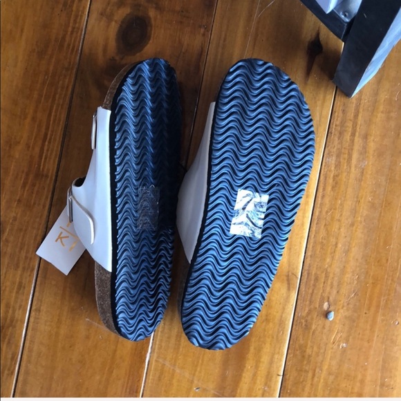 Yoki White Sandal - Picture 2 of 3